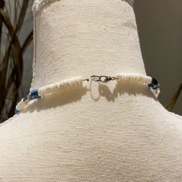 Puka shell necklace - Picture 5 of 5